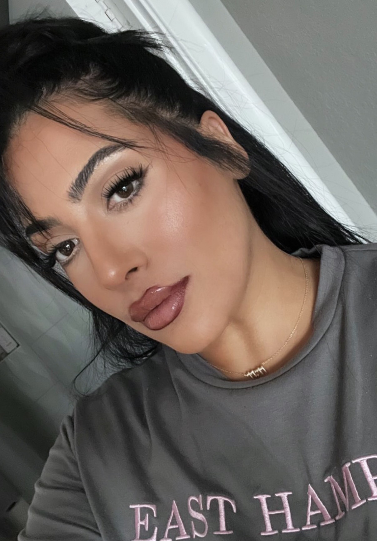 Zina glam look 3